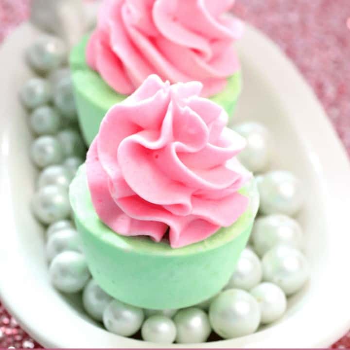 DIY Cupcake Bath Bombs