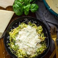 Low Carb Roasted Garlic Cream Sauce