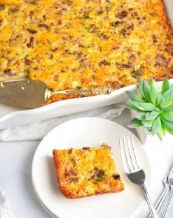 breakfast casserole without potatoes in a baking dish