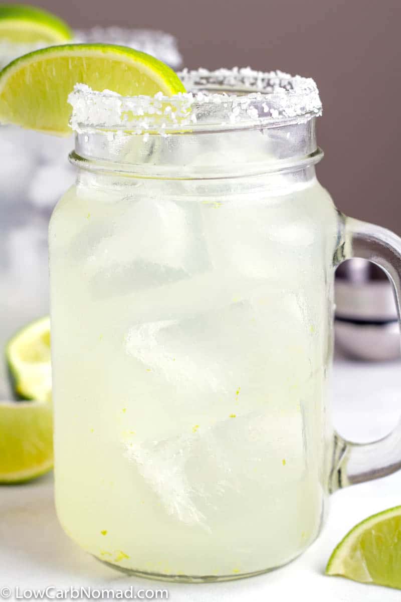 Low Carb Skinny Margarita recipe in a mason jar glass