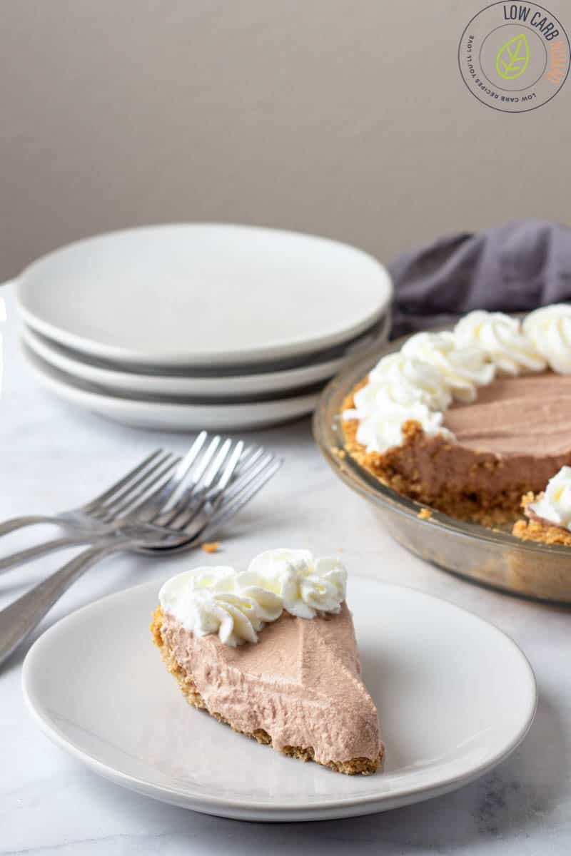 Keto Chocolate Mousse Pie