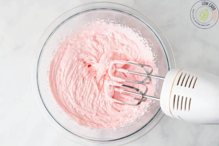 Easy Low Carb Strawberry Mousse • Low Carb Nomad