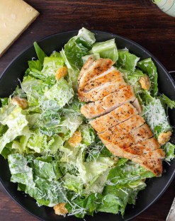 keto Caesar Salad with Chicken