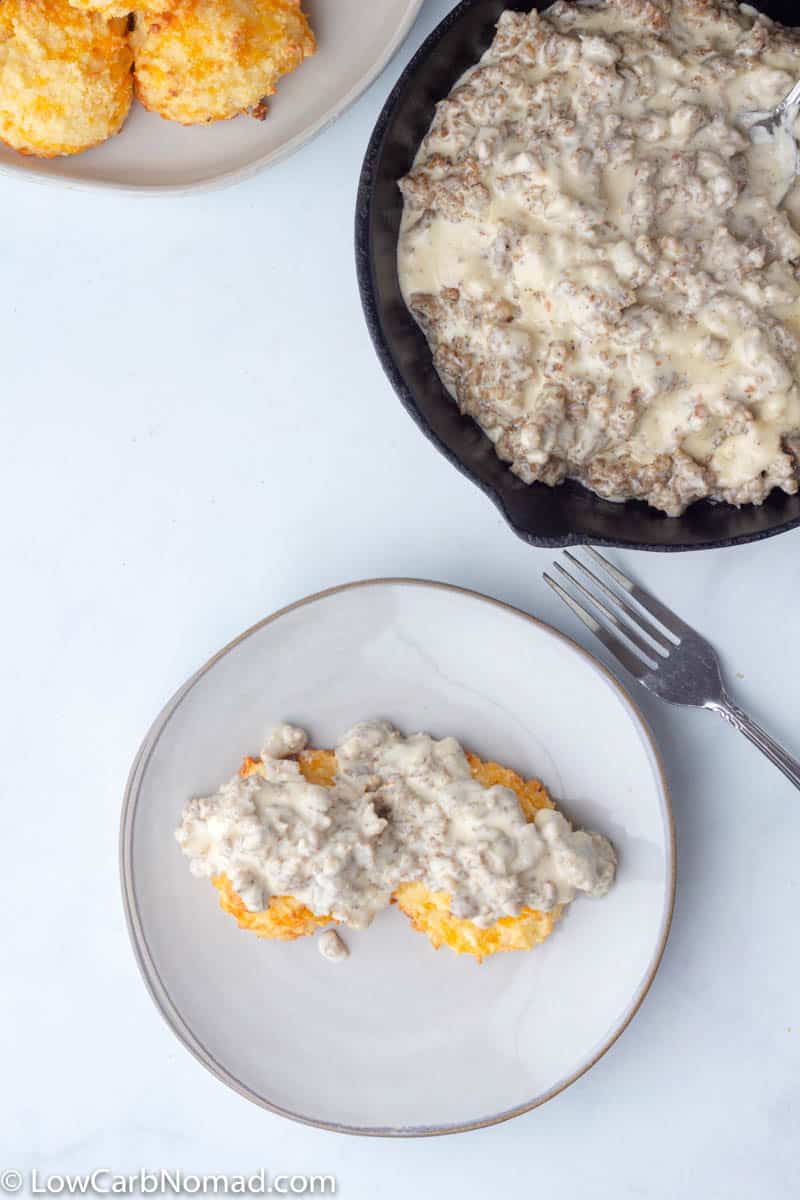 keto sausage gravy