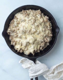 keto sausage gravy