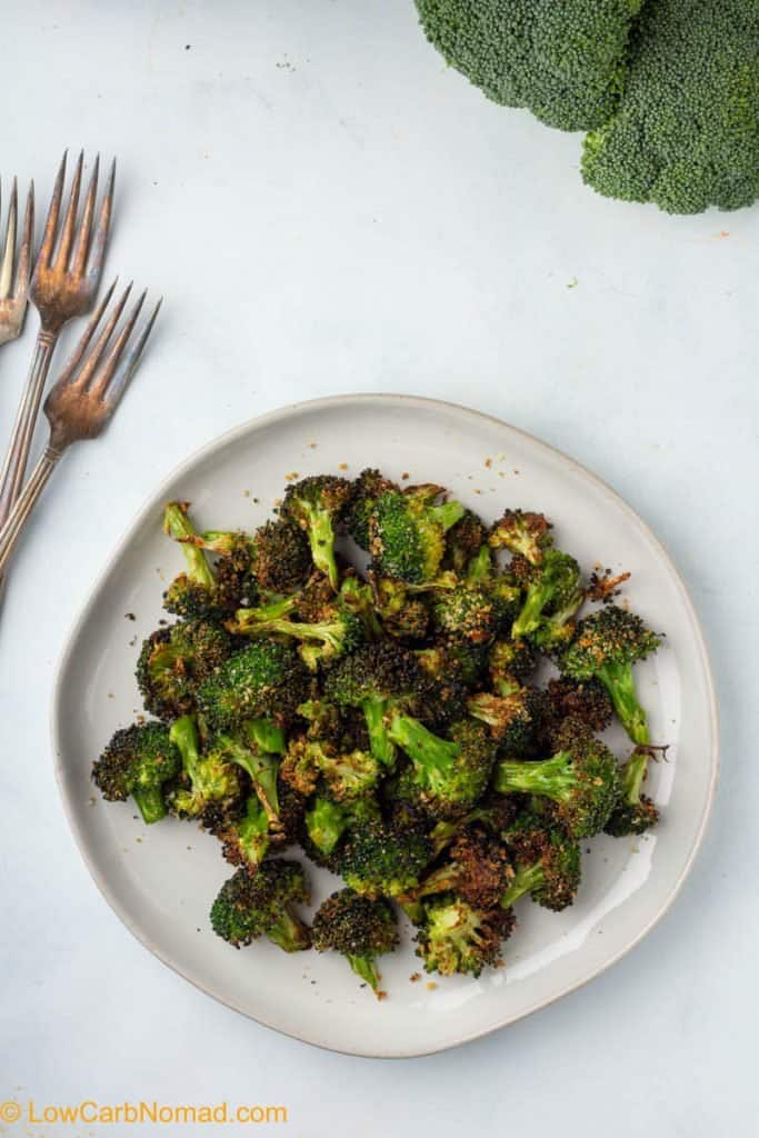 Air fryer broccoli on a plate