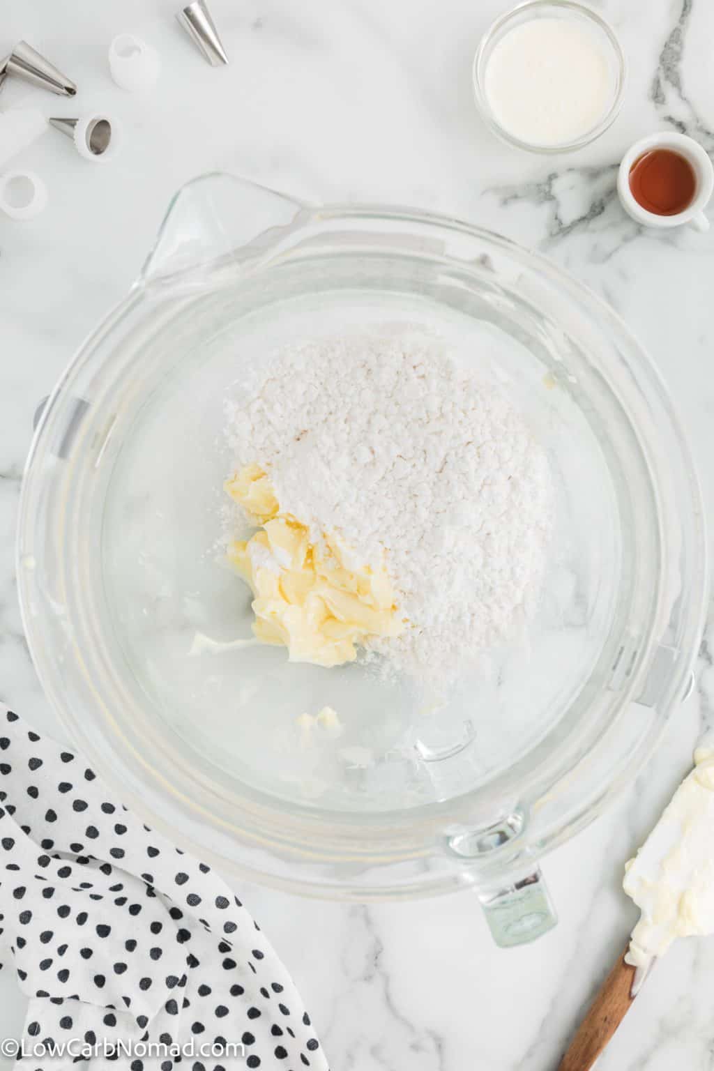 Keto Vanilla Buttercream Frosting Recipe • Low Carb Nomad