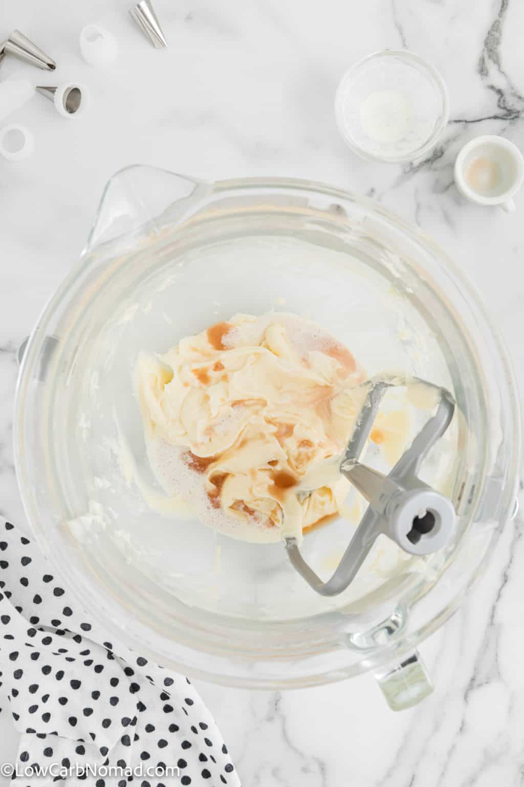 Keto Vanilla Buttercream Frosting Recipe • Low Carb Nomad